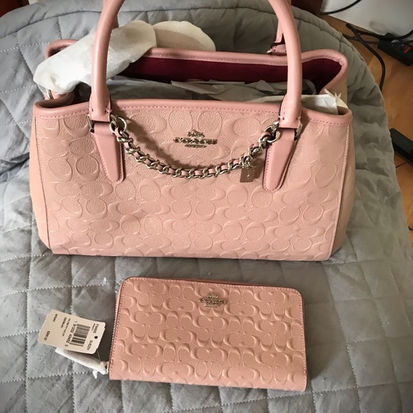 Coach Pocketbook Weird matching wallet - Picture 2 of 4